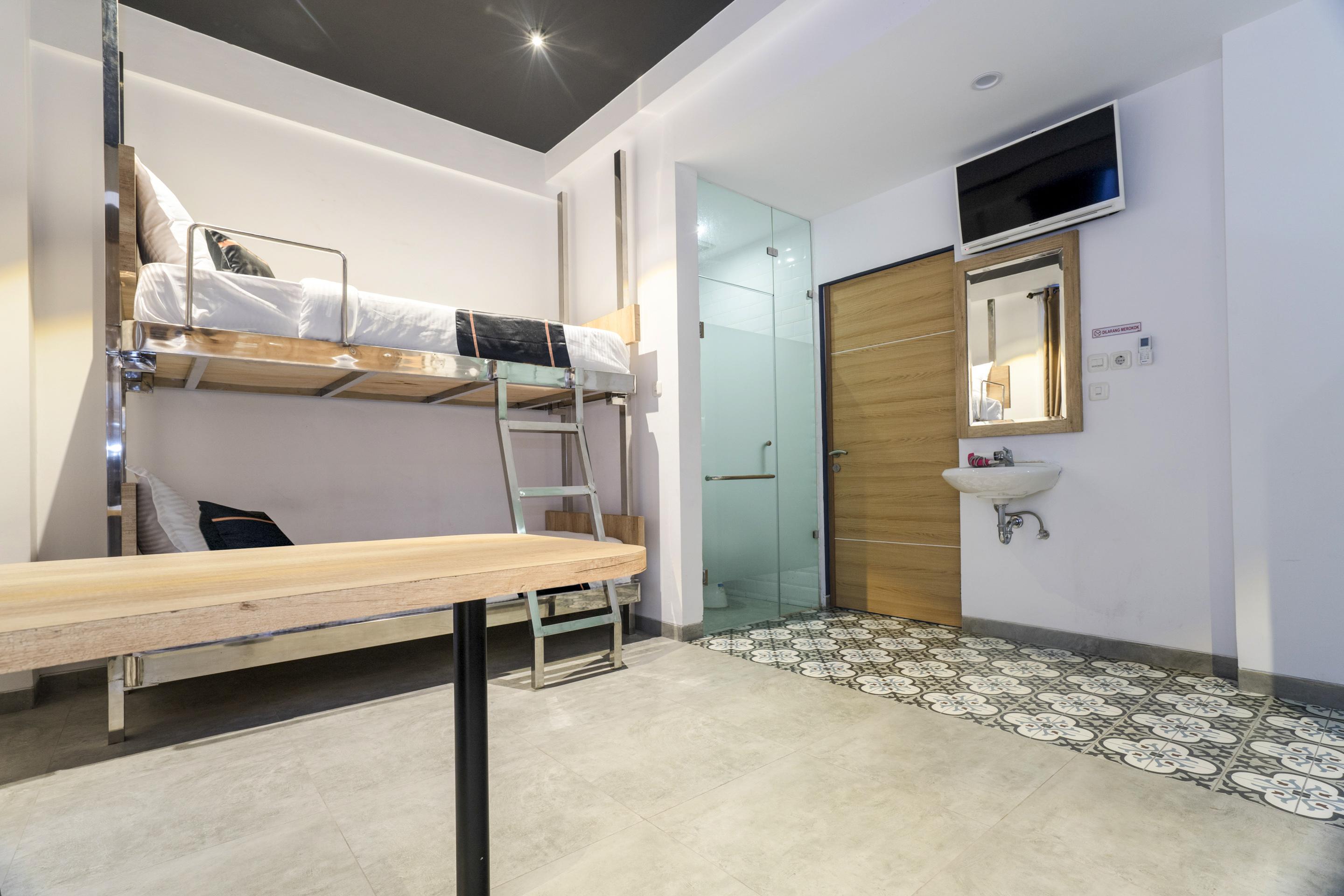 Hotel Vaccinated Staff-OYO 2627 Ratamya Co-living Yogyakarta Esterno foto