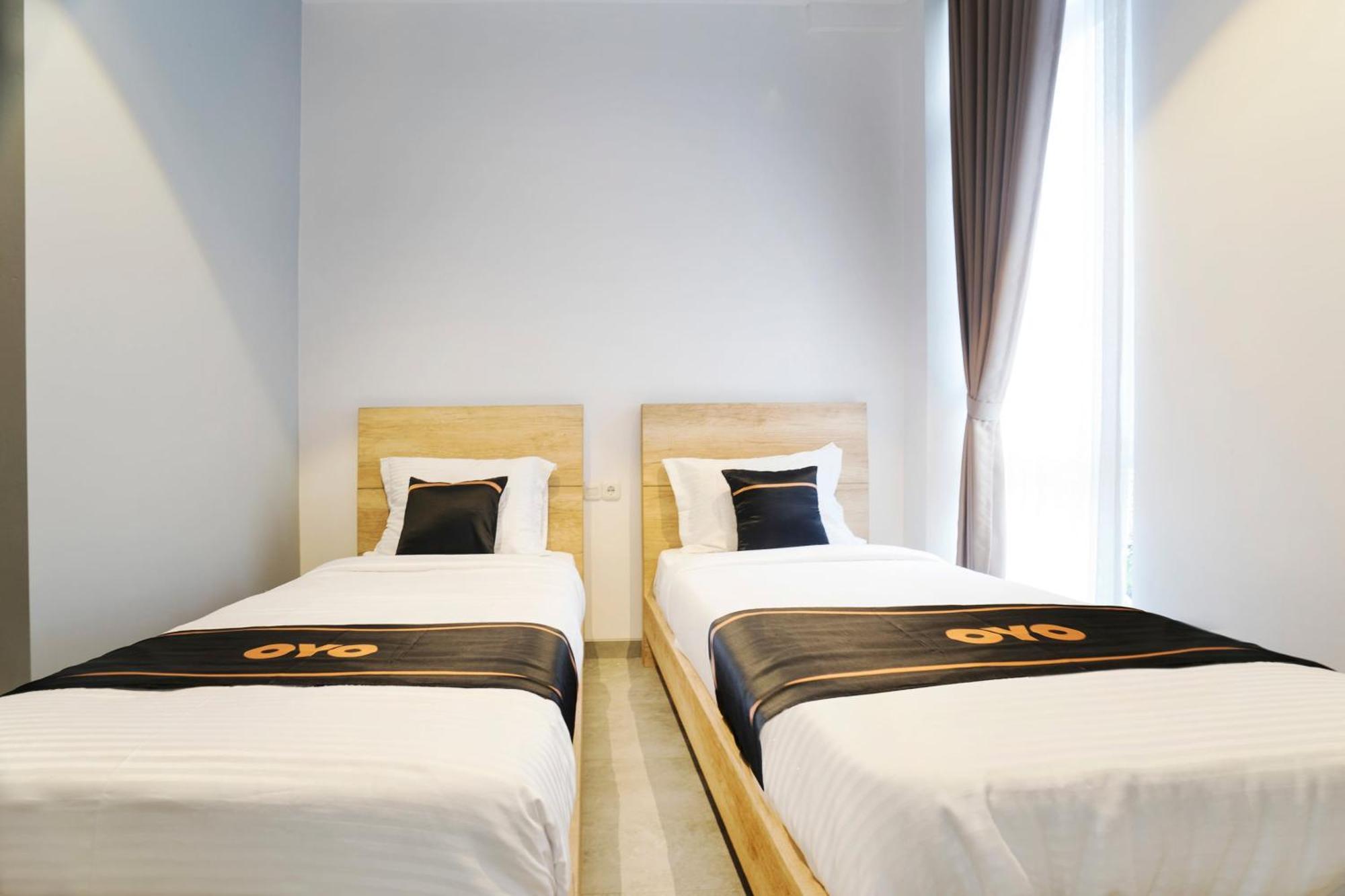 Hotel Vaccinated Staff-OYO 2627 Ratamya Co-living Yogyakarta Esterno foto