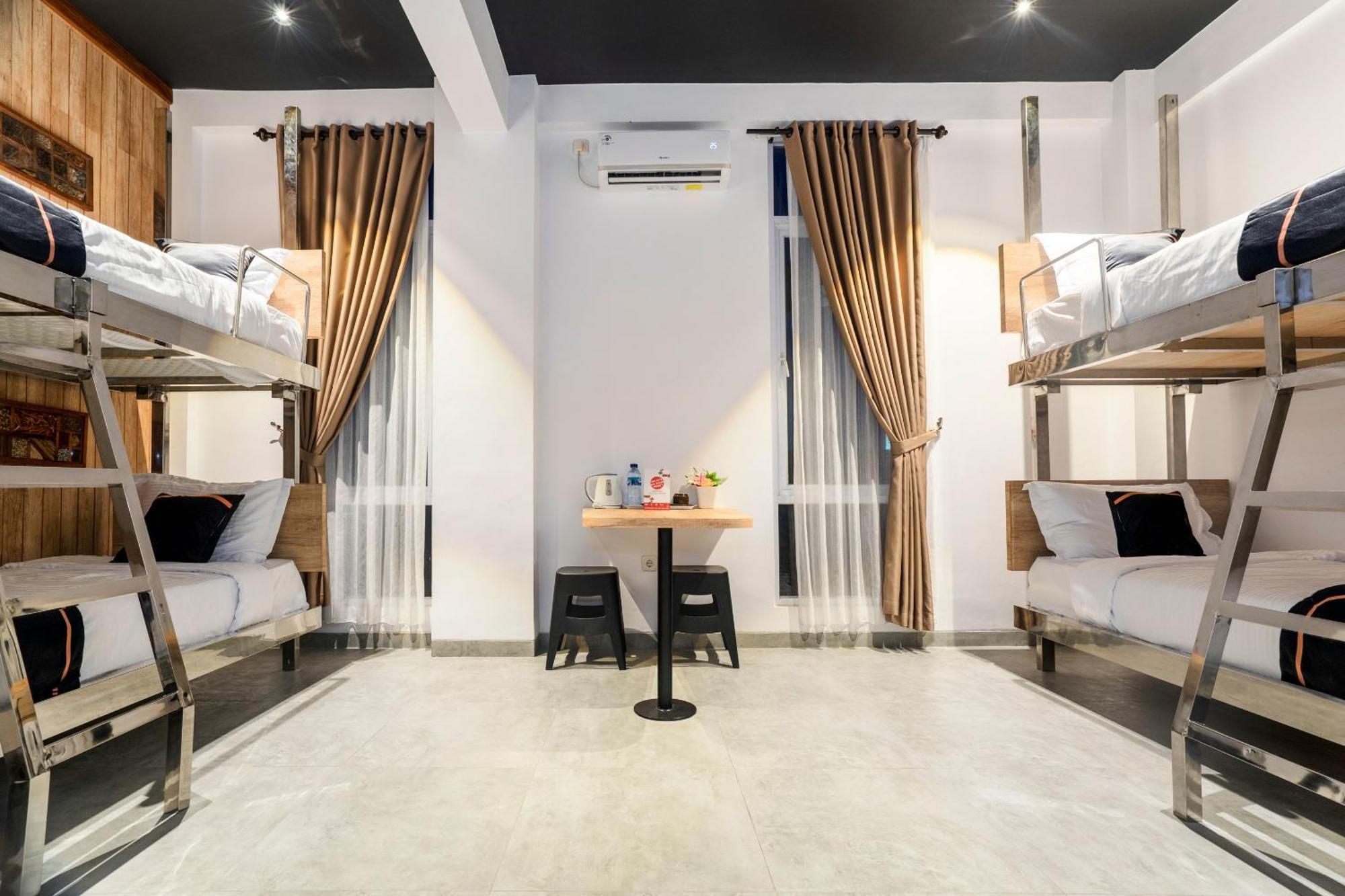 Hotel Vaccinated Staff-OYO 2627 Ratamya Co-living Yogyakarta Esterno foto